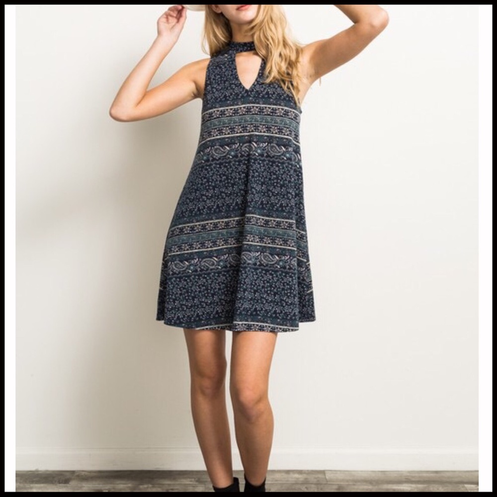 Keyhole Print Dress - Picture 3 of 8